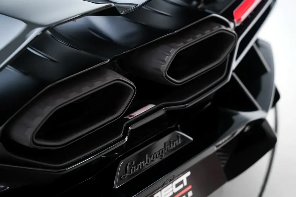 2024 LAMBORGHINI REVUELTO - Image 17