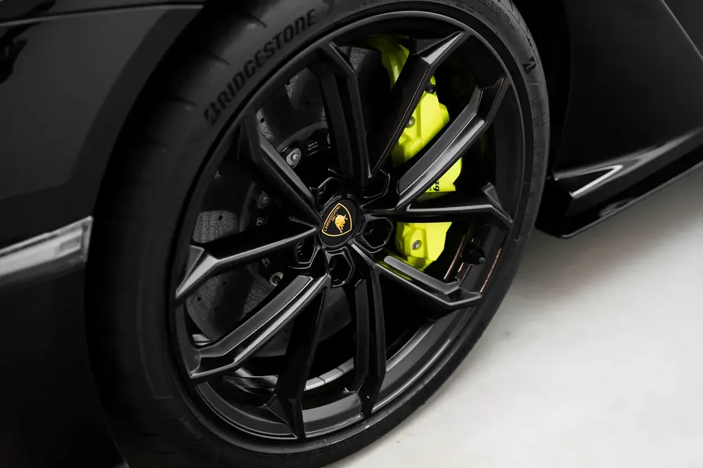 2024 LAMBORGHINI REVUELTO - Image 18