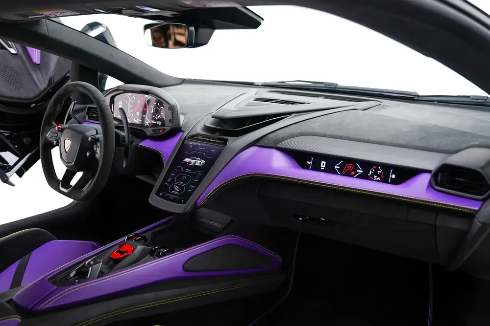 2024 LAMBORGHINI REVUELTO - Image 6