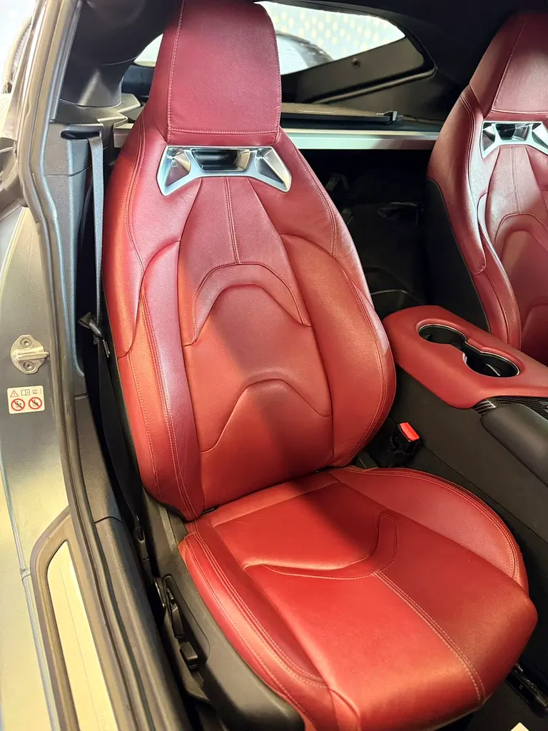 Toyota Supra - Image 10