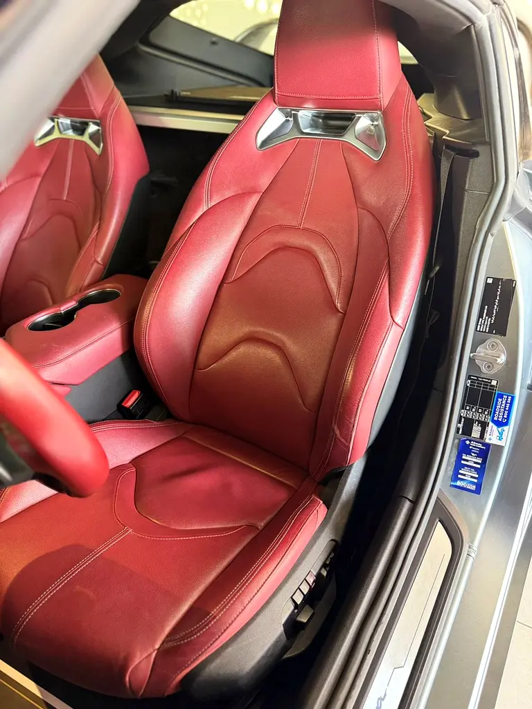 Toyota Supra - Image 12