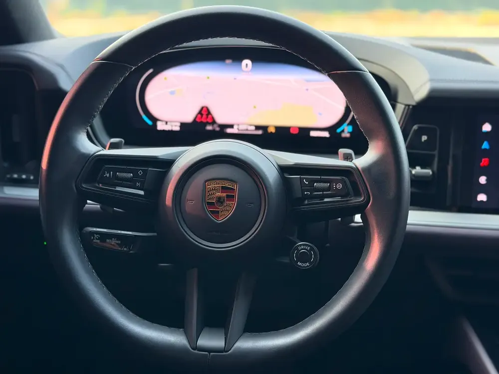 Porsche Cayenne Coupe Under Warranty - Image 12
