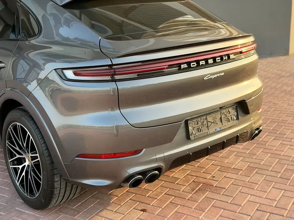 Porsche Cayenne Coupe Under Warranty - Image 4