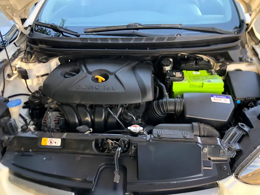 Hyundai Elantra 2015 GCC Specs - Image 13