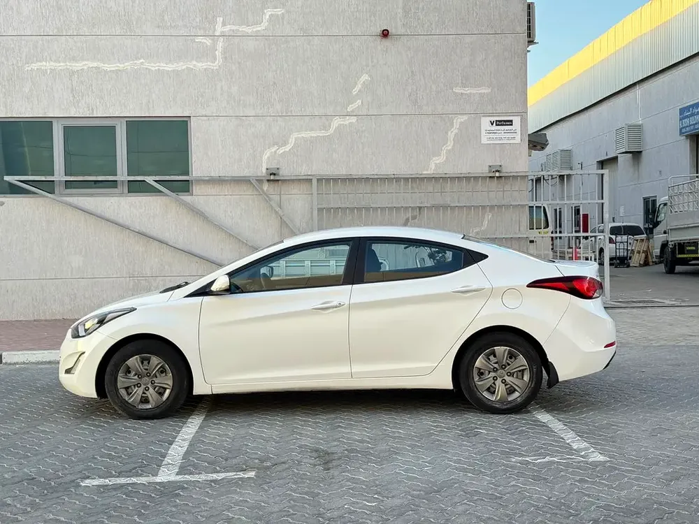 Hyundai Elantra 2015 GCC Specs - Image 6