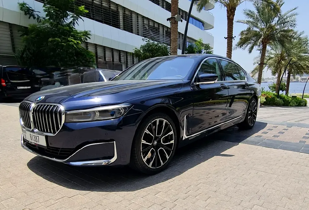 BMW 750Li GCC Top Option Original km - Image 4