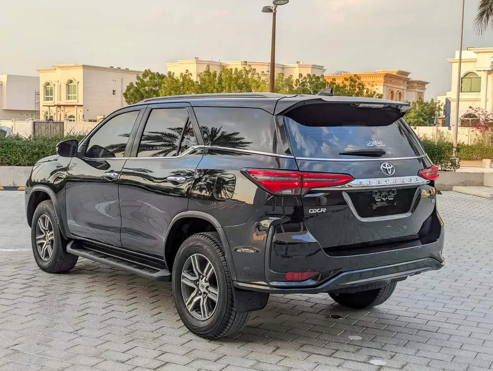 TOYOTA FORTUNER 2017 FACELIFTED 2025 GXR V6 GCC IN PERFECT CONDITION - Image 15