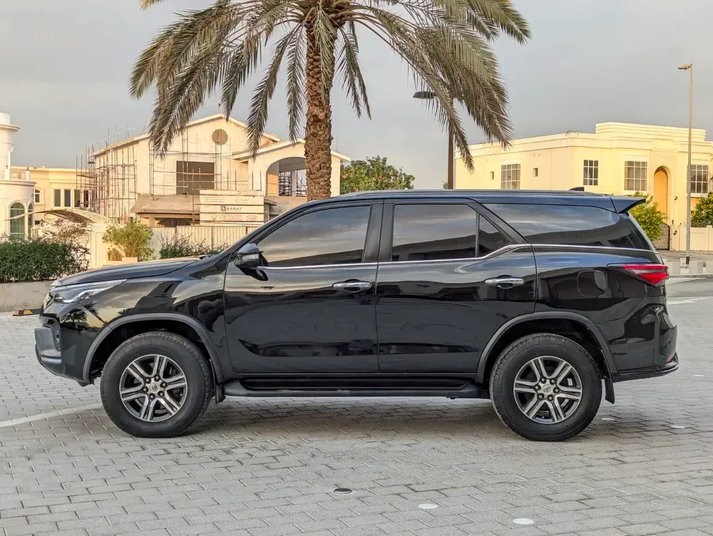 TOYOTA FORTUNER 2017 FACELIFTED 2025 GXR V6 GCC IN PERFECT CONDITION - Image 16