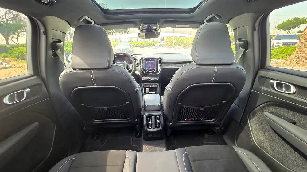 2024 VOLVO XC40 B4 ULTIMATE | AL FUTTAIM WARRANTY | GCC SPEC | 30,797 KM DRIVEN - Image 17