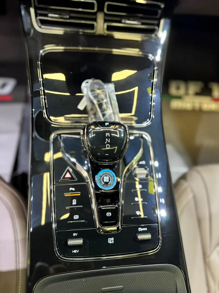 BYD Han DM-i PLUG-IN GYBRID WITH 5 YEARS WARRANTY @ EVS - Image 12