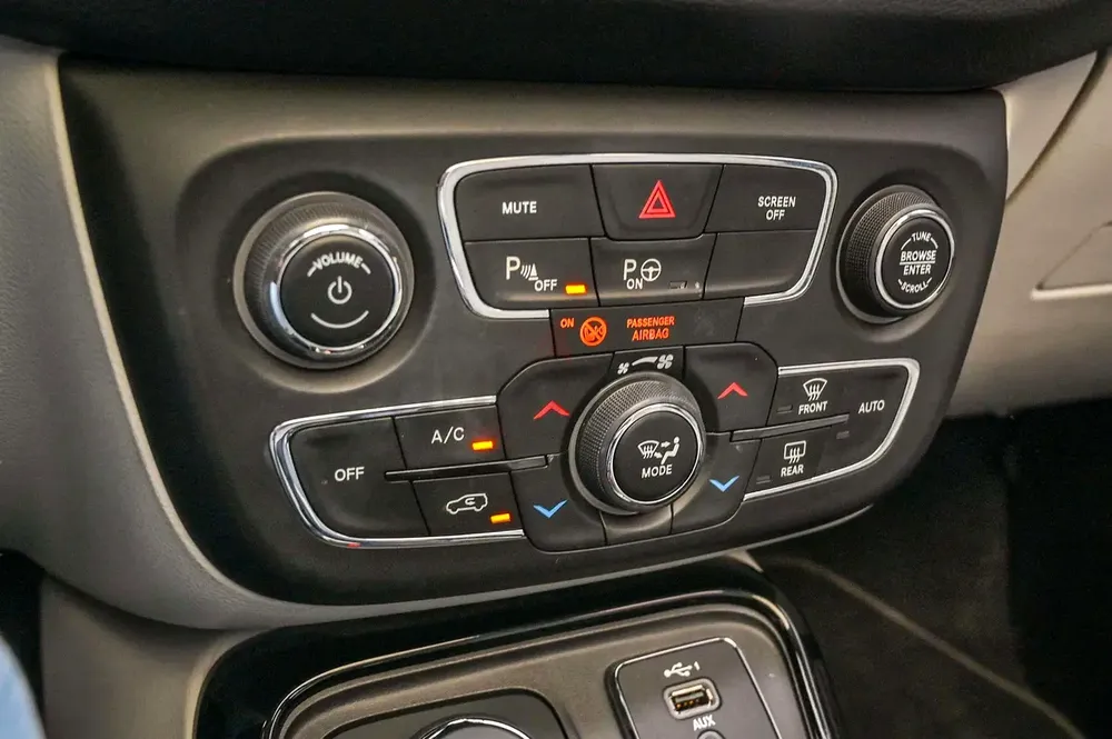 AED 1003/month | 2020 Jeep Compass Limited | GCC Specs | Ref#408561 - Image 16