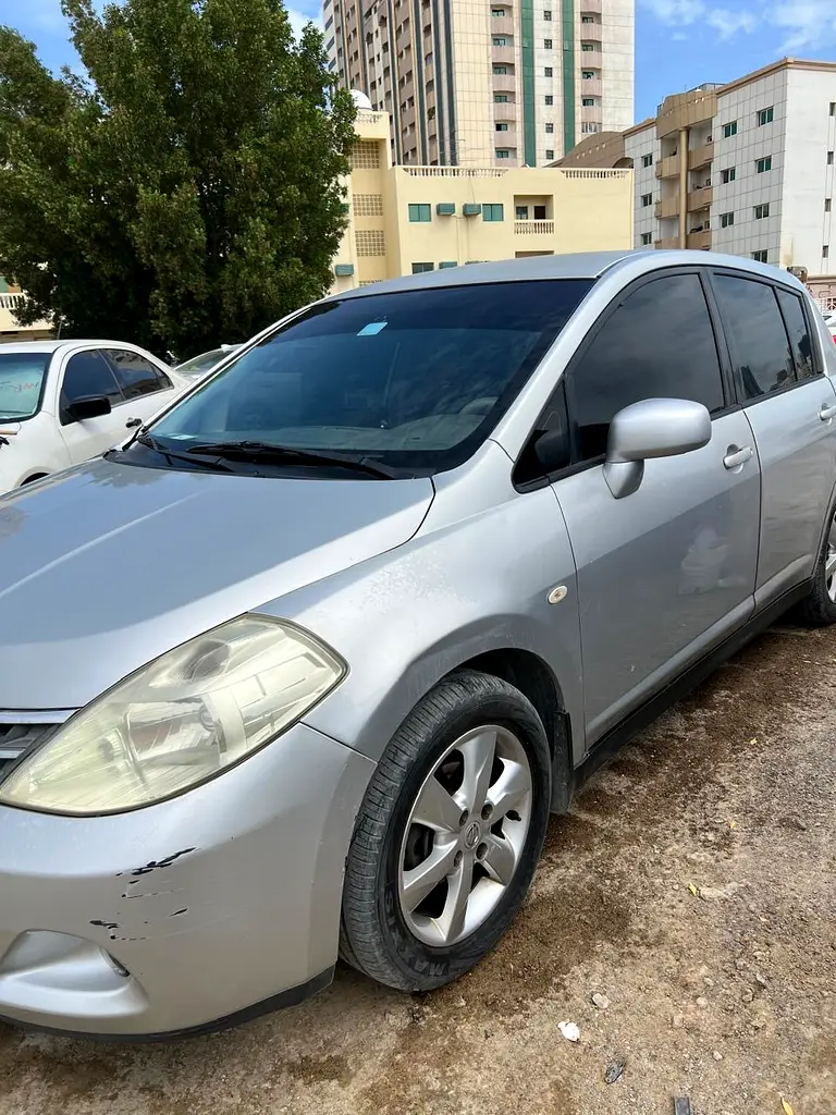 Nissan Tiida SE 2009 GCC Specs - Well Maintained - Image 7