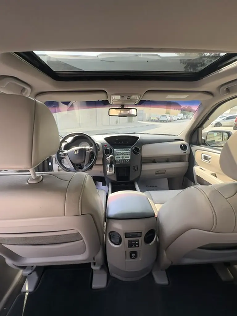 Honda Pilot 2011 / GCC / Full options - Image 8