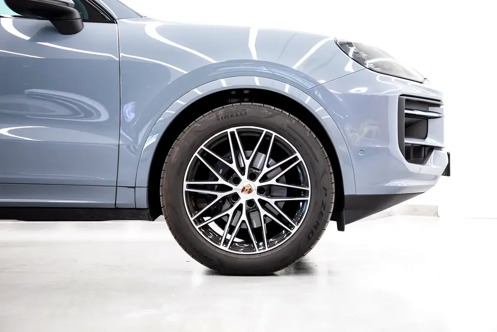 2025 | Porsche cayenne | coupe | GCC | Full Option | Warranty and service contract | Al Naboodah | - Image 16