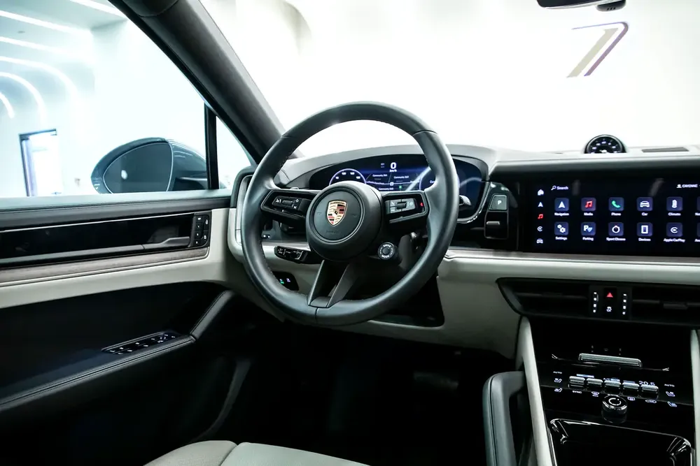 2025 | Porsche cayenne | coupe | GCC | Full Option | Warranty and service contract | Al Naboodah | - Image 9