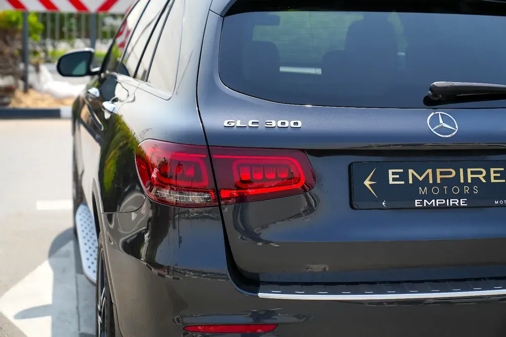 Mercedes-Benz GLC 300 4MATIC 2020 - American Specs - Image 17