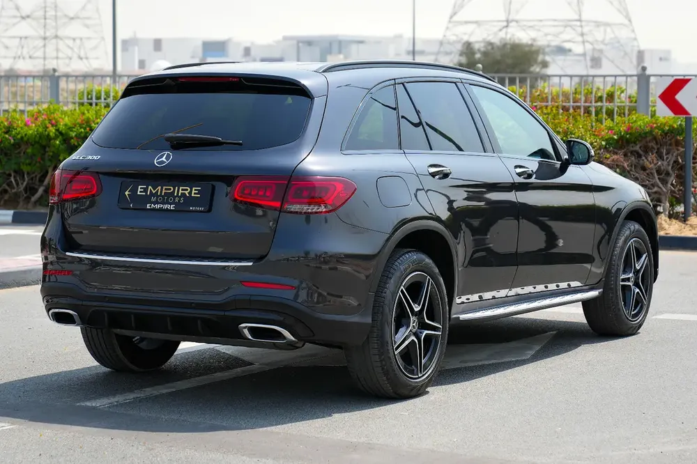 Mercedes-Benz GLC 300 4MATIC 2020 - American Specs - Image 5