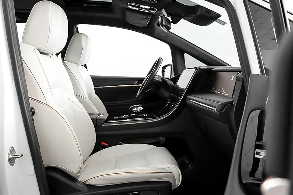 2,078 AED / 60 months | 0% DP | 2024 GAC M8 / 5 Year Gac Warranty - Image 8