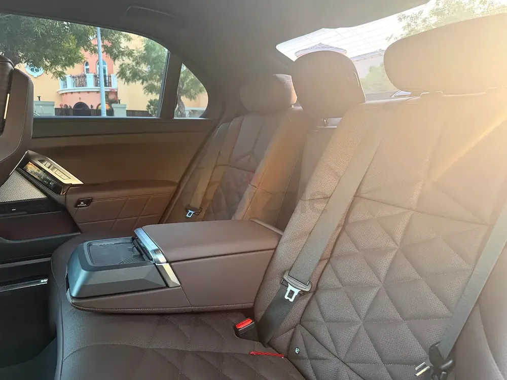 2024 BMW 7-Series 740i - Luxury Performance - American Specs - Image 5