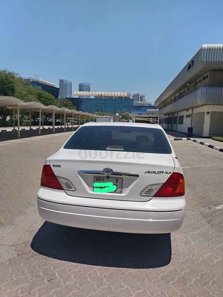 Toyota Avalon, good condition dhs 8000 - Image 5