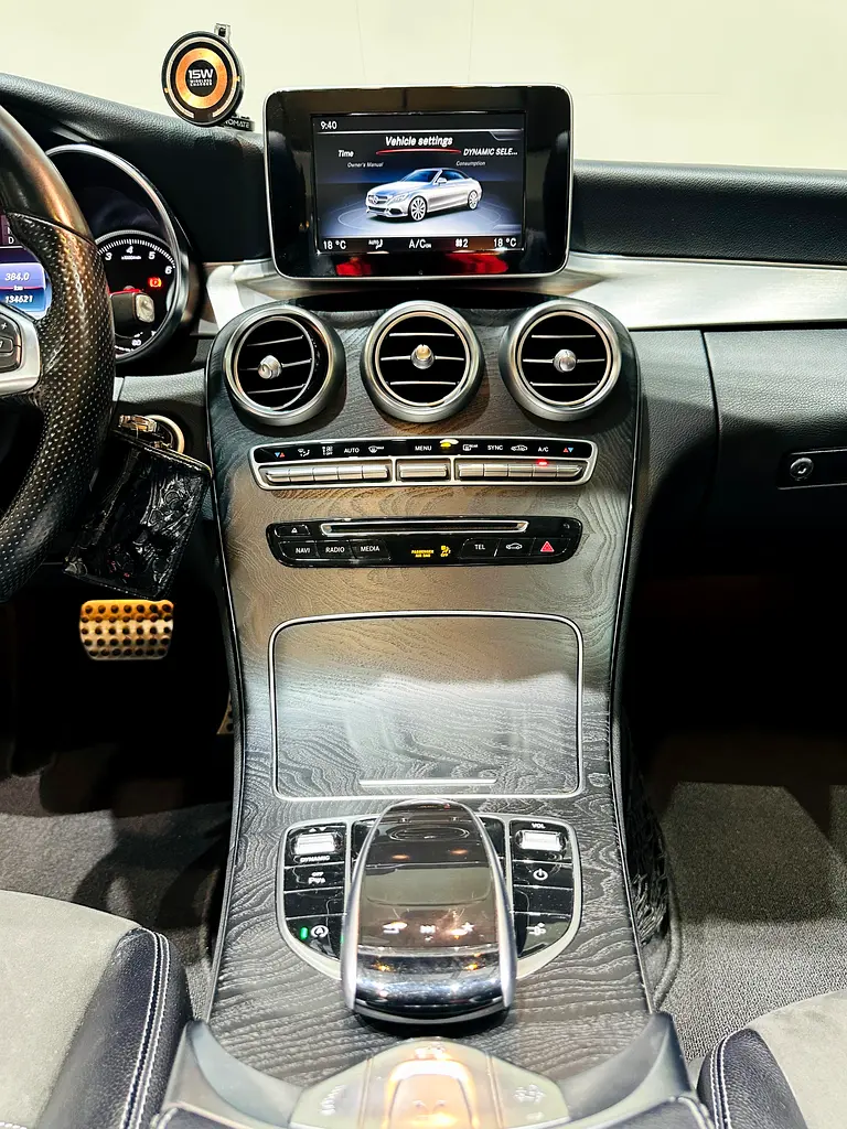 Mercedes-Benz C-Class C200 2018 - European Specs - Well Maintained - Image 14