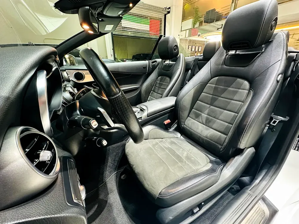Mercedes-Benz C-Class C200 2018 - European Specs - Well Maintained - Image 17