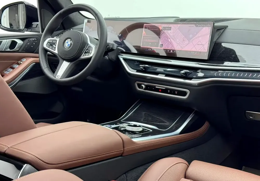 2025 BMW X7 xDrive40i M-Sport Pro, BMW Warranty, BMW Service Contract, GCC - Image 14