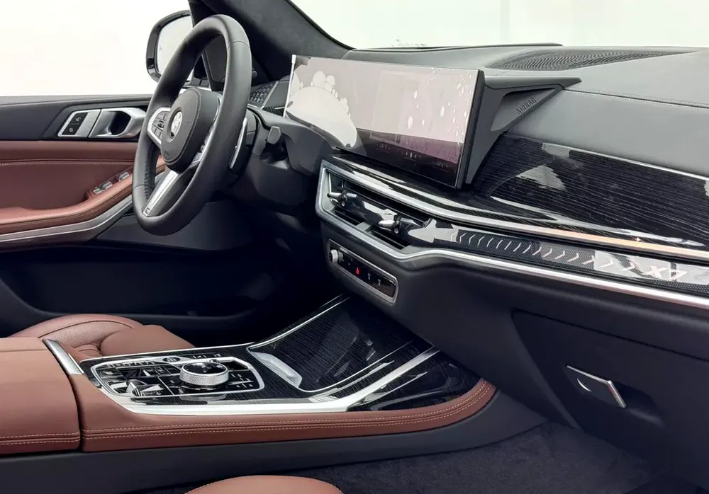 2025 BMW X7 xDrive40i M-Sport Pro, BMW Warranty, BMW Service Contract, GCC - Image 15