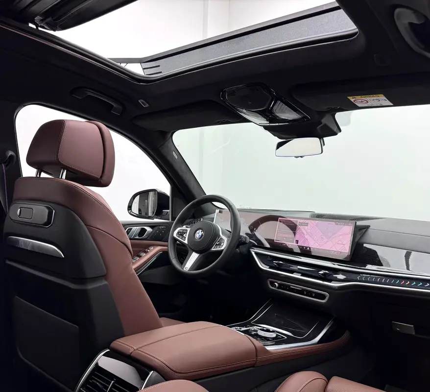 2025 BMW X7 xDrive40i M-Sport Pro, BMW Warranty, BMW Service Contract, GCC - Image 16
