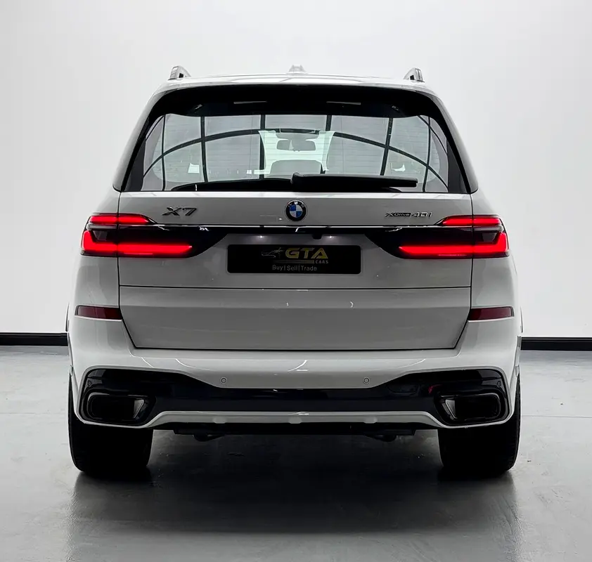 2025 BMW X7 xDrive40i M-Sport Pro, BMW Warranty, BMW Service Contract, GCC - Image 5