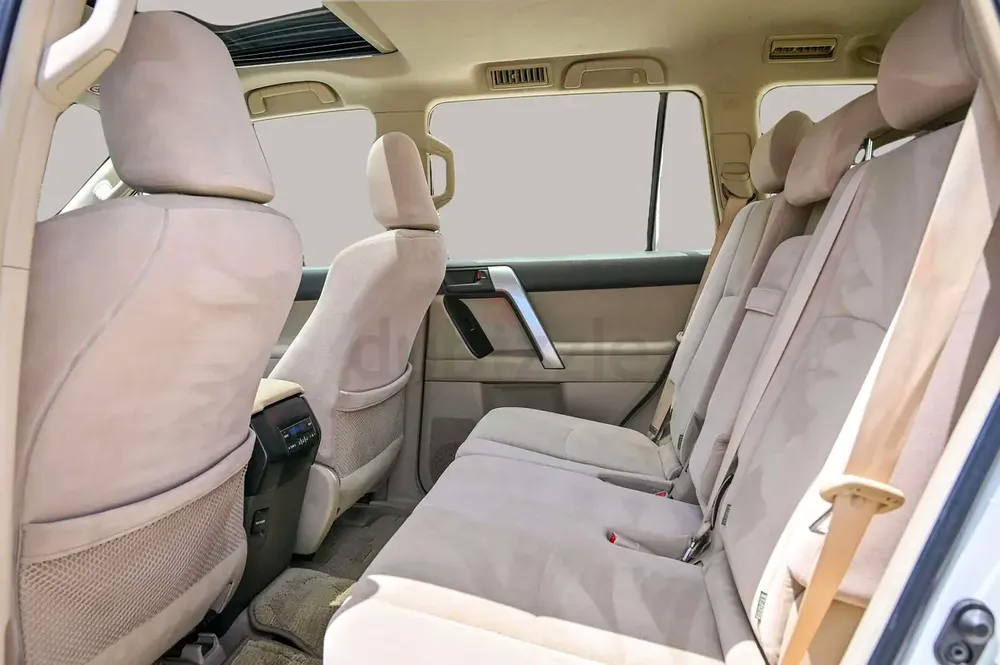 AED 1854/month | 2020 Toyota Prado  | GCC Specs | Ref#448431 - Image 11