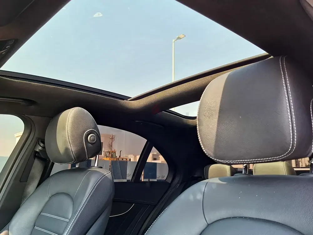 AED 1946/month | 2018 Mercedes-Benz C-Class C43 AMG 4Matic | Japanese Specs | Ref#463305 - Image 11