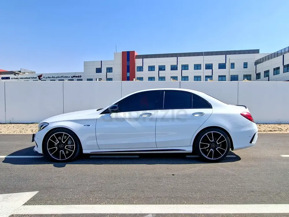 AED 1946/month | 2018 Mercedes-Benz C-Class C43 AMG 4Matic | Japanese Specs | Ref#463305 - Image 5