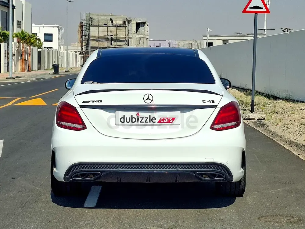 AED 1946/month | 2018 Mercedes-Benz C-Class C43 AMG 4Matic | Japanese Specs | Ref#463305 - Image 7