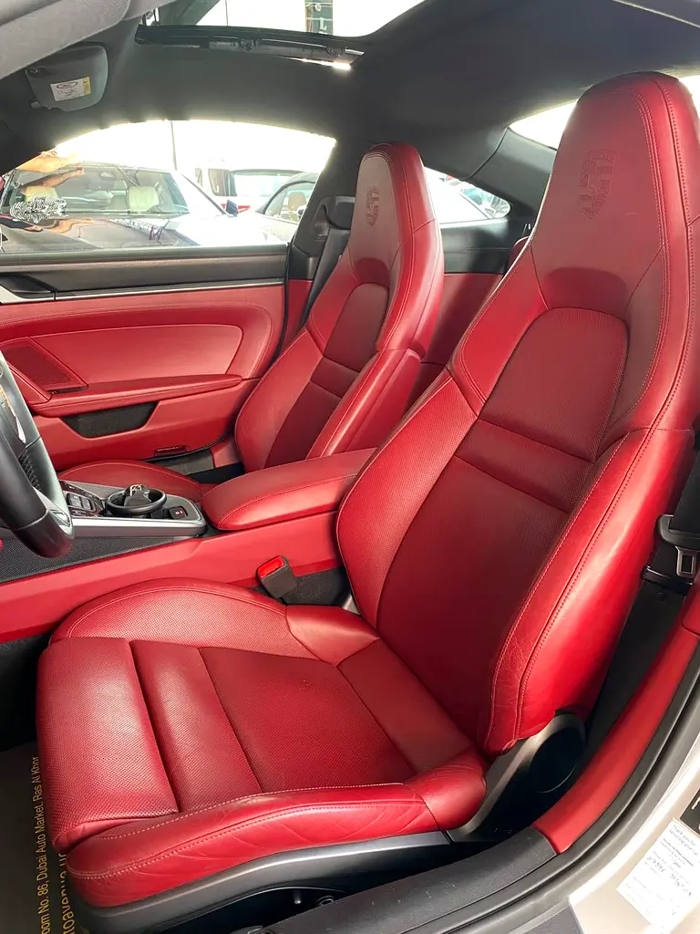 PORSCHE 911 CARRERA S - GCC SPECS - Image 10