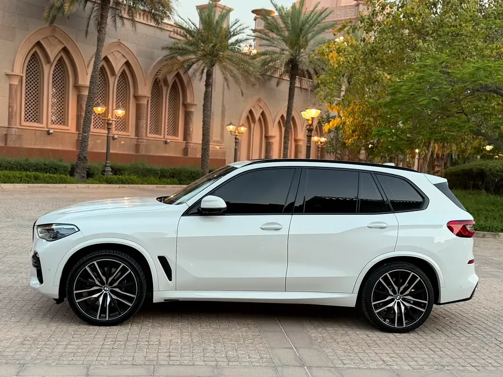 BMW X5 50i M Sport 2019 GCC Specs - under BMW Warranty - Image 4