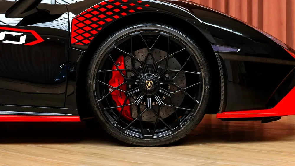 RAMADAN OFFER | EU SPEC | EXCELLENT CONDITION | LOW MILEAGE | ACCIDENT-FREE | CARBON CONFIGURATION - Image 5