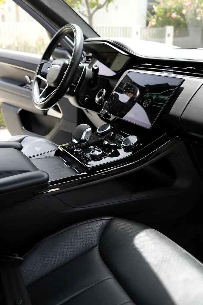 2023 Range Rover Sport First Edition | GCC | Warranty  Service - Image 5