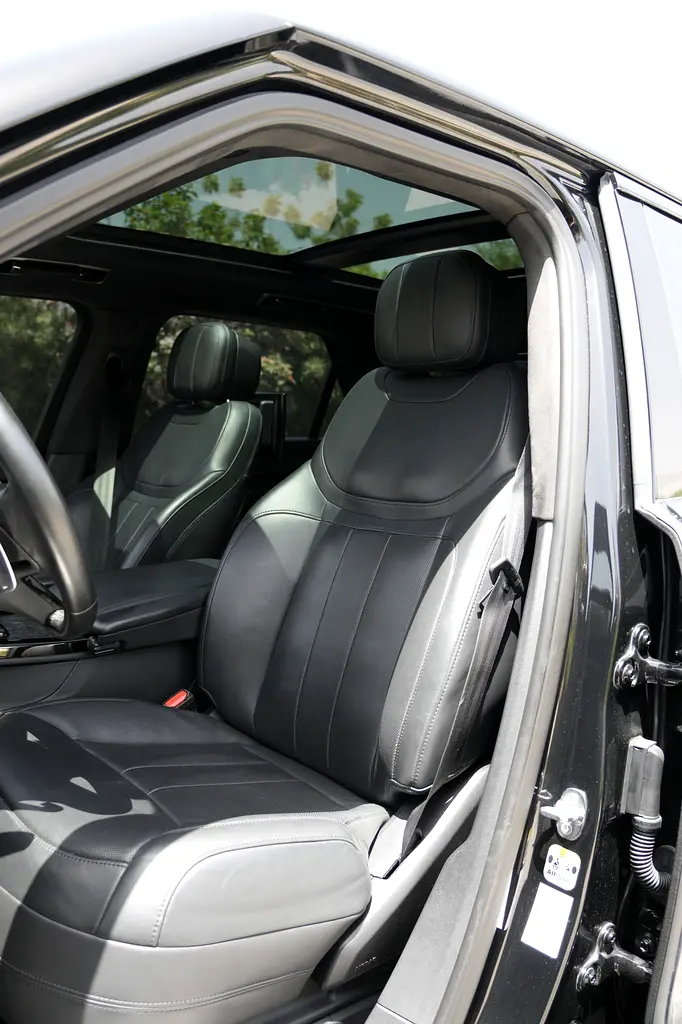 2023 Range Rover Sport First Edition | GCC | Warranty  Service - Image 8