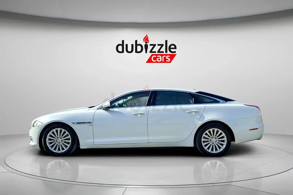 AED 4455/month | 2015 Jaguar XJ 6 | GCC Specs | Ref#425667 - Image 5