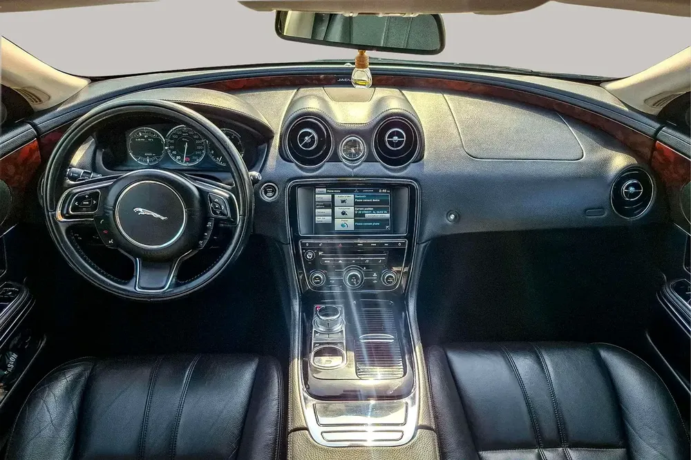 AED 4455/month | 2015 Jaguar XJ 6 | GCC Specs | Ref#425667 - Image 8