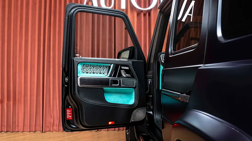 DEAL OF THE MONTH | ULTRA RARE VENUM MASTODON EDITION | TIFFANY BLUE INTERIOR | 0 KM | FINANCE AVAIL - Image 9