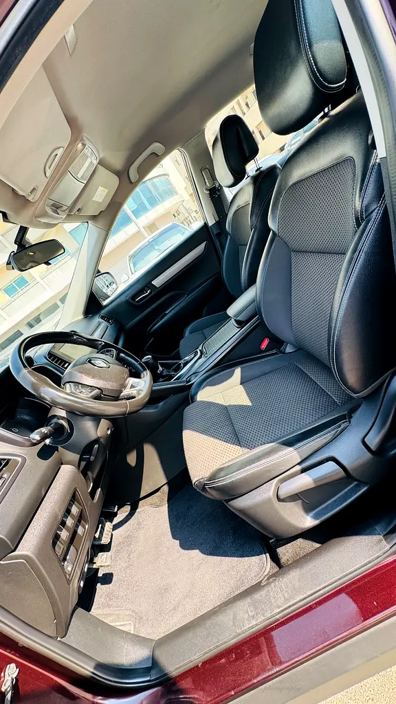 KOLEOS SINGLE OWNER ACCIDENT FREE, 100% BANK FINANCE AVAILABLE NO DOWN PAYMENTS - Image 9