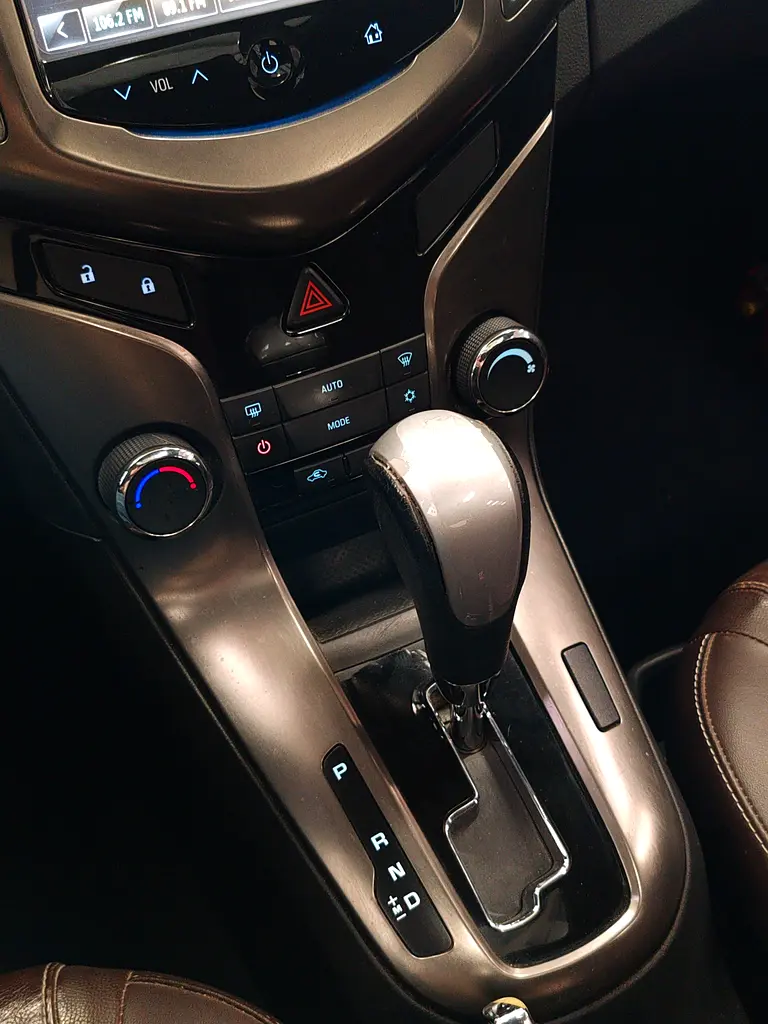 Chevrolet Cruze LTZ 2015, GCC - full option - Image 20