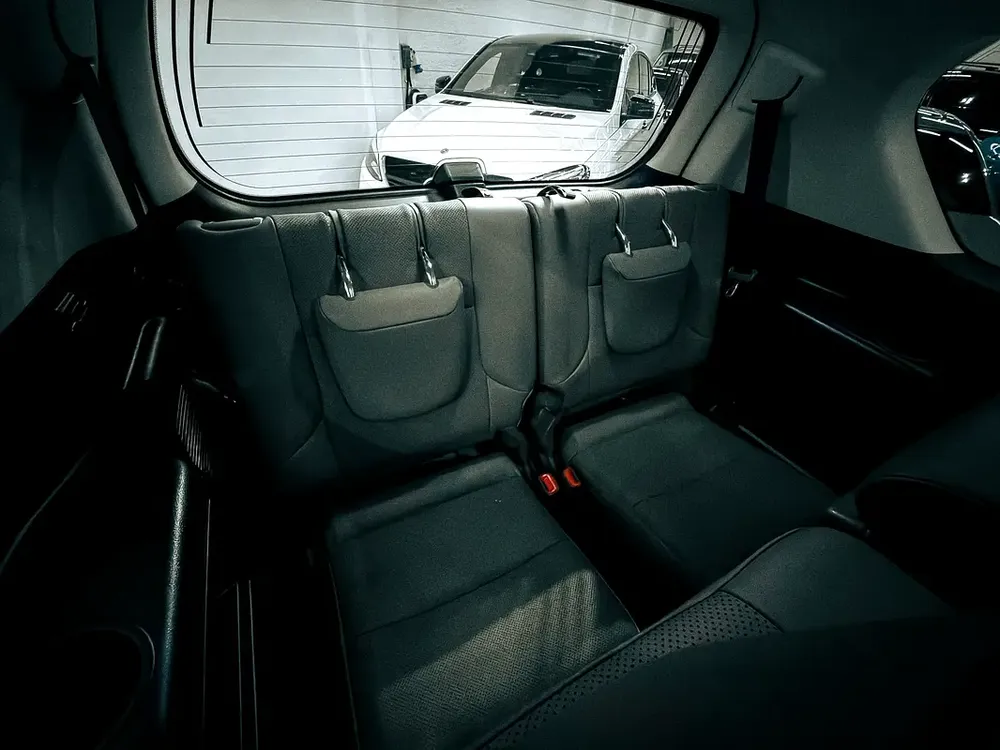 AED 2 ,300 // 20% DP // 2021 Lexus GX 460 Premier - Image 12