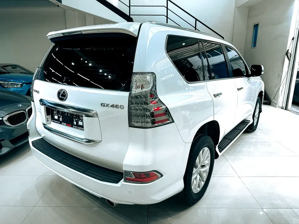 AED 2 ,300 // 20% DP // 2021 Lexus GX 460 Premier - Image 6
