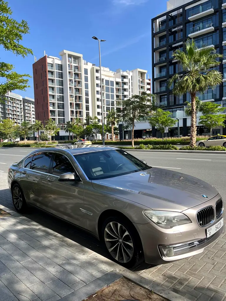 BMW 730Li 2015 GCC Specs - Excellent Condition - Image 10