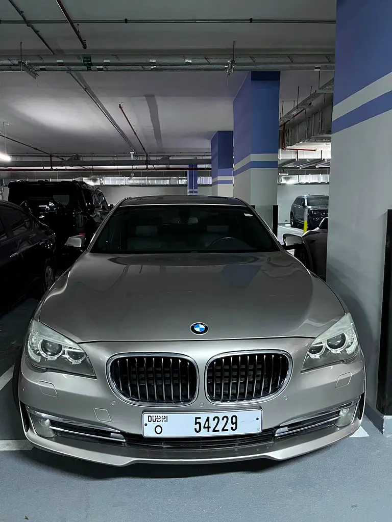 BMW 730Li 2015 GCC Specs - Excellent Condition - Image 11