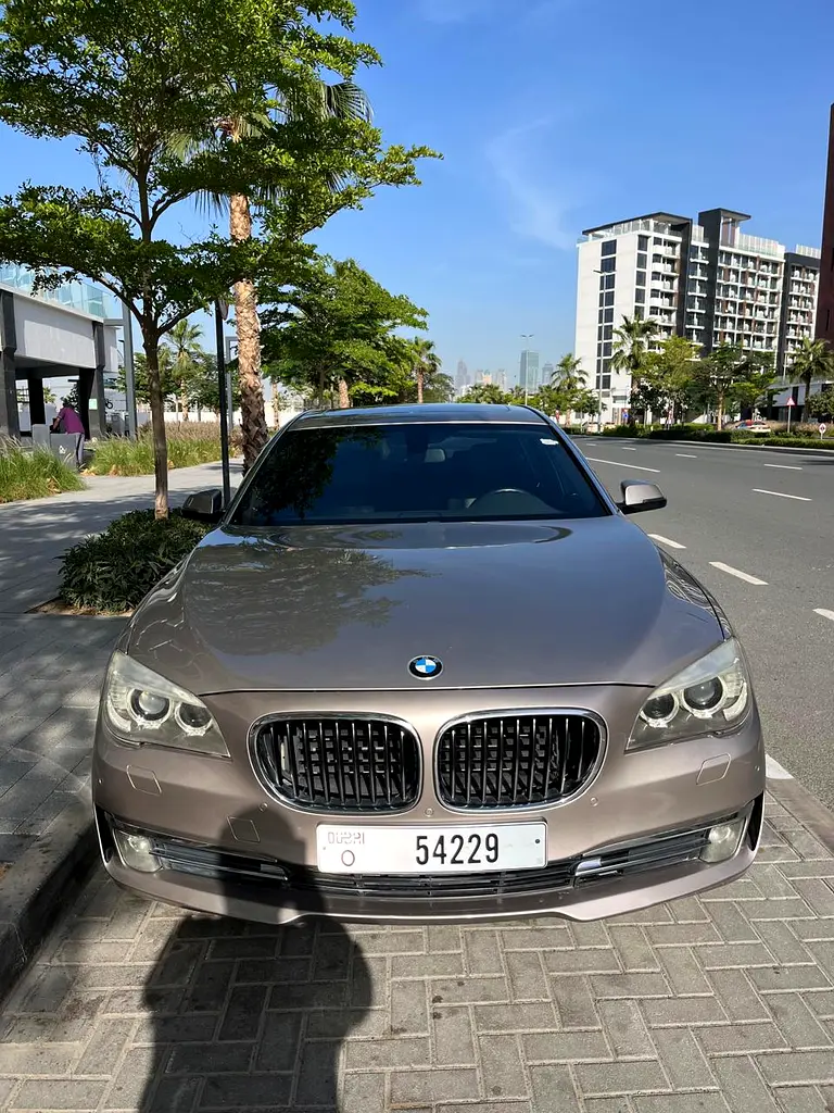 BMW 730Li 2015 GCC Specs - Excellent Condition - Image 5