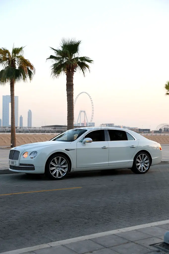 Bentley Flying Spur - Image 4